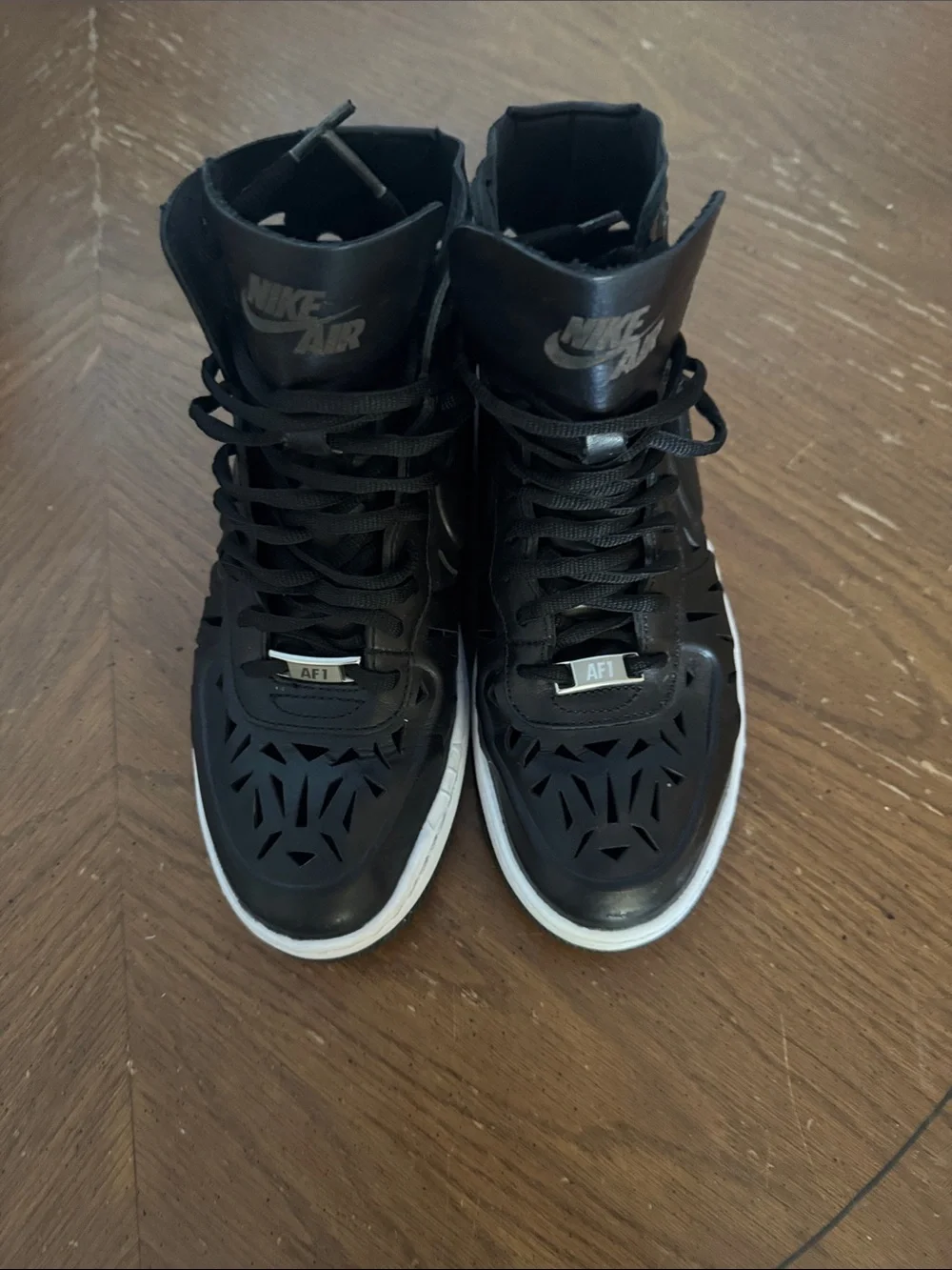 Nike AF1 Ultra Force Mid Joli Laser Cut Black Leather White Mid Women's Sz 8 EUC